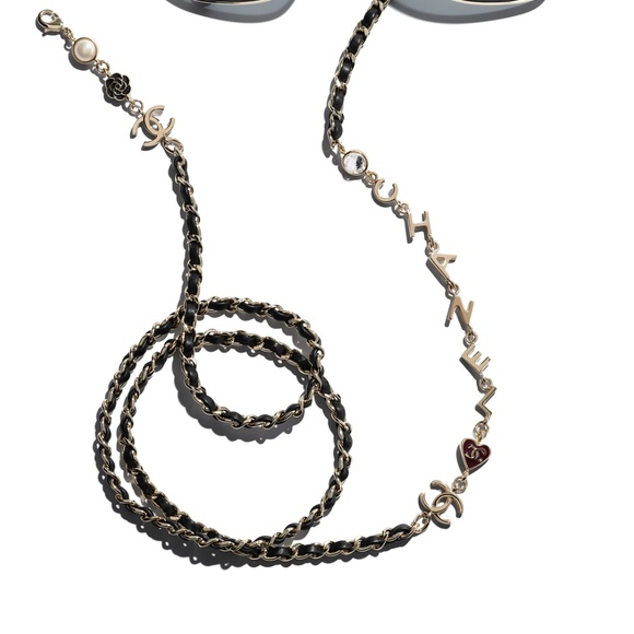 Chanel butterfly sunglasses - Picture 4 of 12